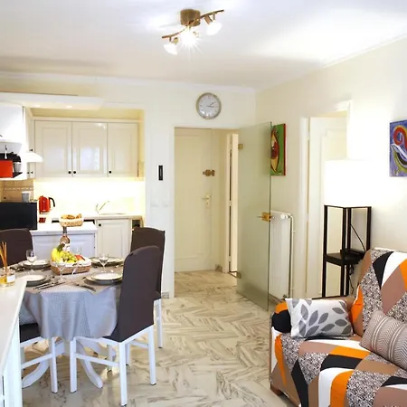 2p Relooking, Croisette Et Plage, Parking Gratuit, Acceuil 5 Stars, Excellent Rapport Qualité Prix *